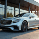 Voiture Mercedes-Benz luxueuse devant un concessionnaire au Luxembourg