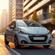 Voiture Peugeot 208 d'occasion en ville en fin d'après-midi